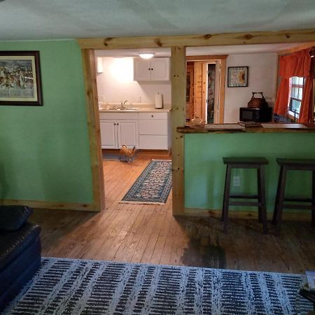 Adorable 1 Bedroom Honey House Rusk Luaran gambar