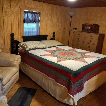 Adorable 1 Bedroom Honey House Rusk Luaran gambar