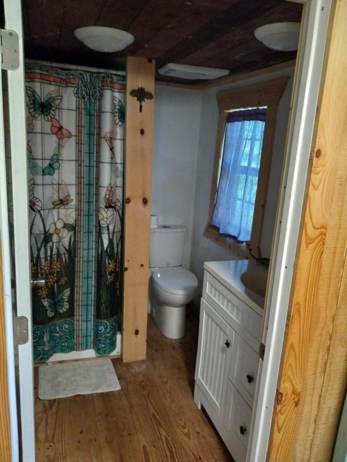 Adorable 1 Bedroom Honey House Rusk Luaran gambar